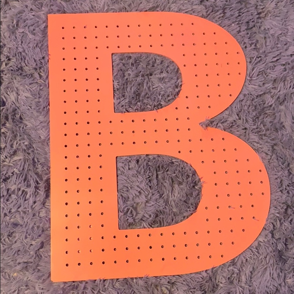 pink “B” decor